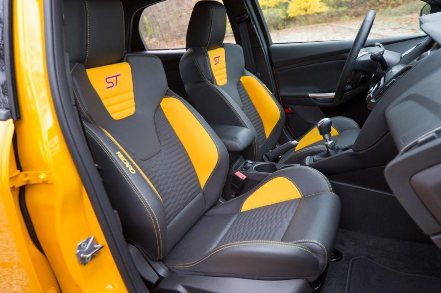  Ford Focus ST 2013 года  (фото 22 из 92)